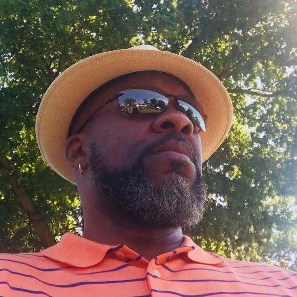 Meet your Posher, Bruce - Picture 1 of 1